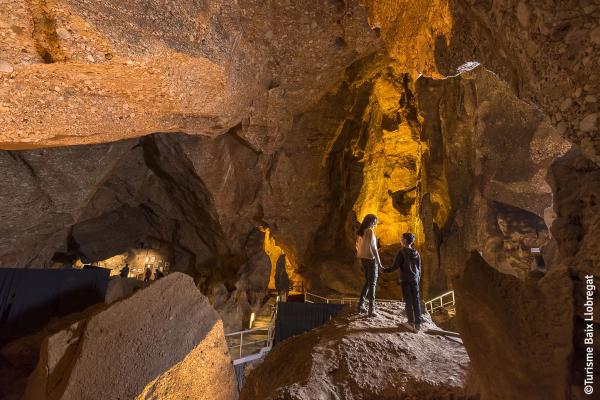 Coves de Montserrat a Collbató