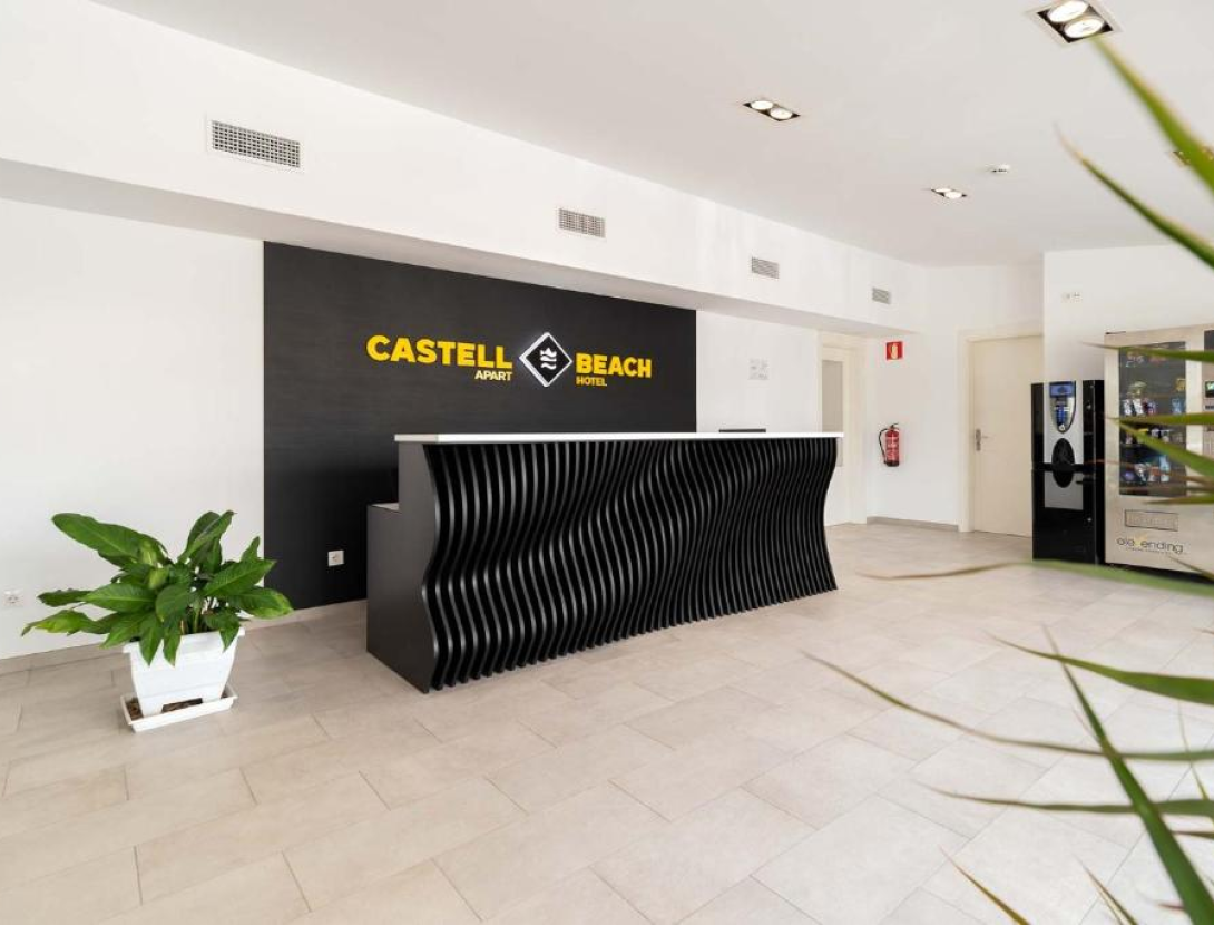 Castell Beach Aparthotel