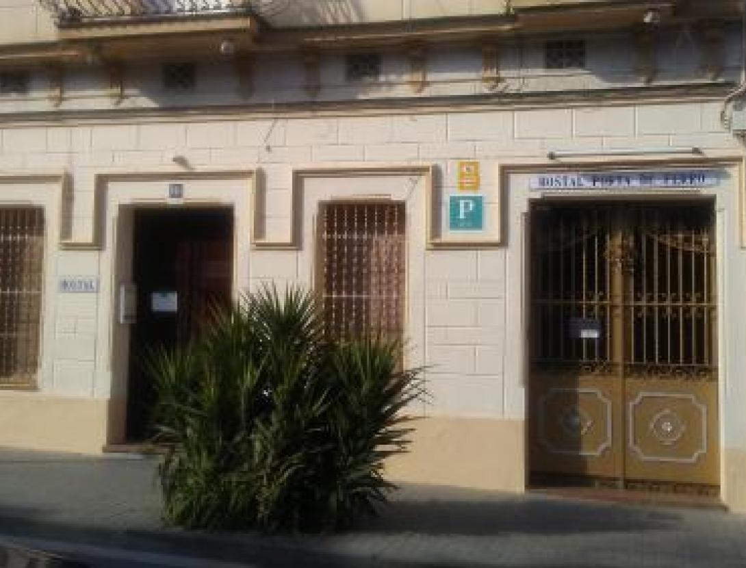 Hostal Porta de Ferro