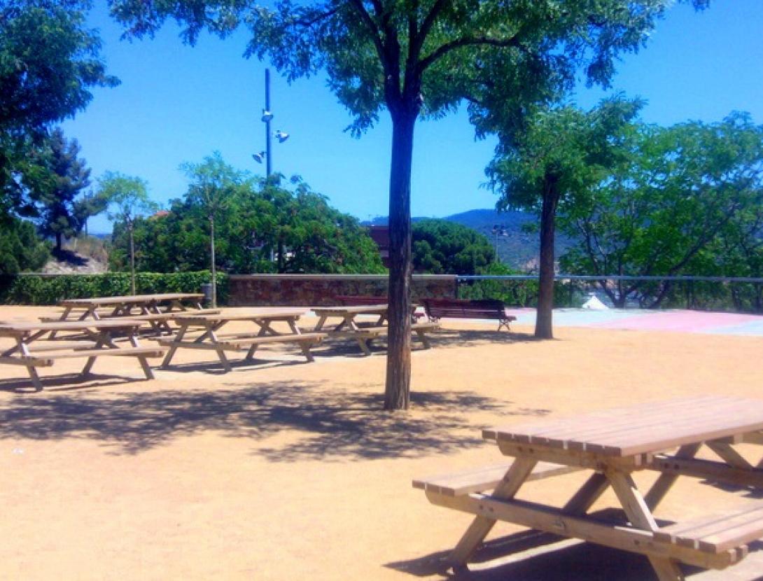 Àrea de lleure i barbacoes del Parc del Pi Gros