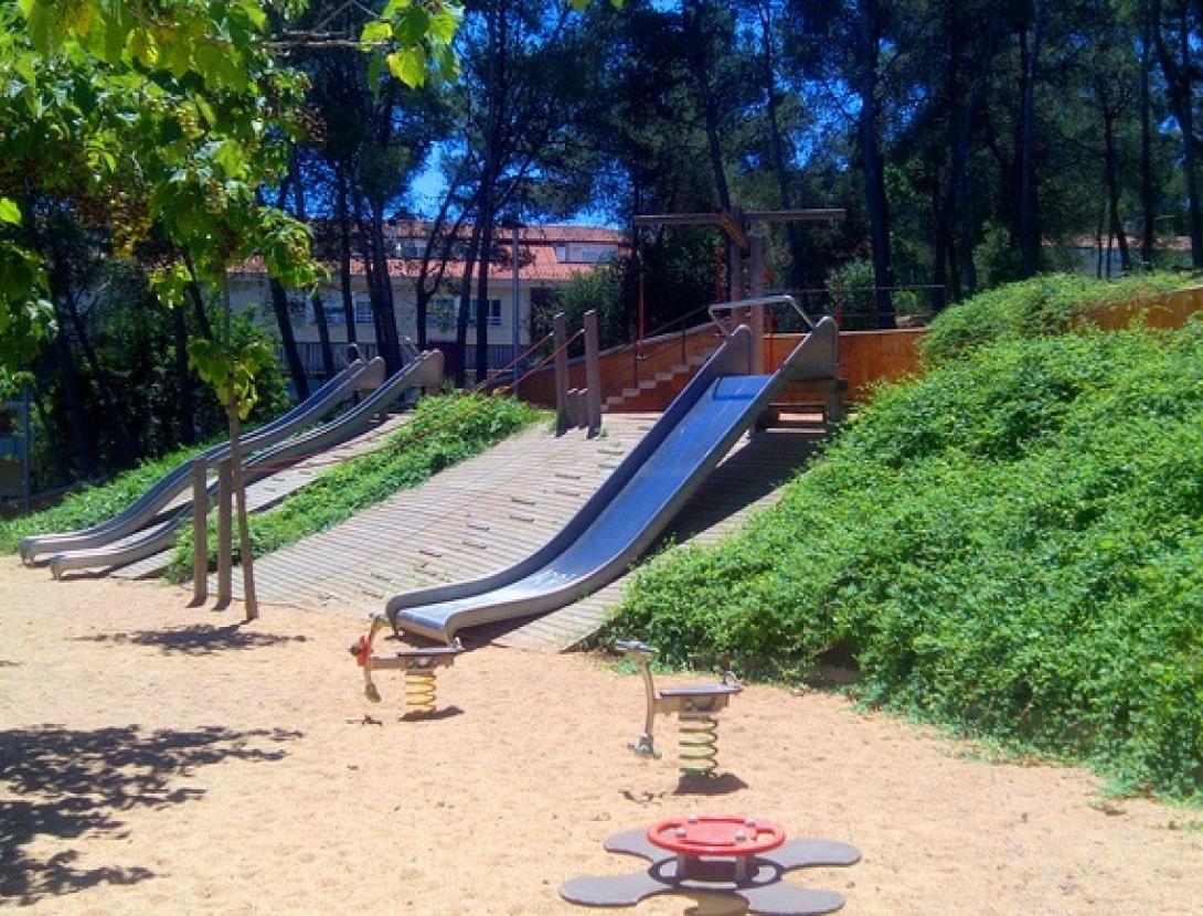 Àrea de lleure i barbacoes del Parc del Pi Gros
