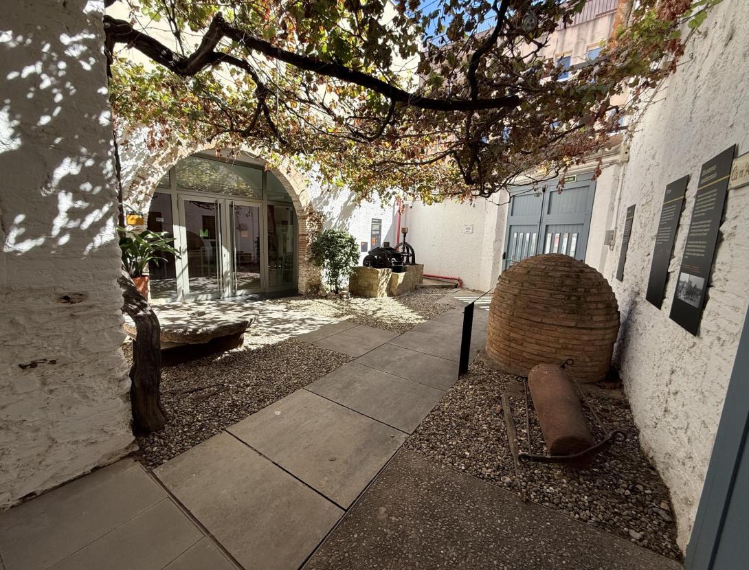 Ca n'Amat, Museu de Viladecans